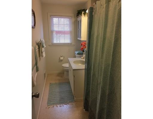 2 Bancroft Cir, Framingham, MA 01701 photo 16