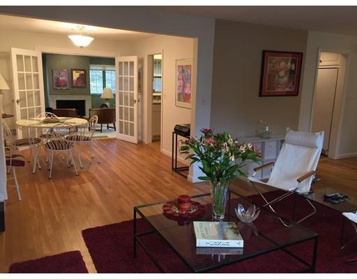 2 Bancroft Cir, Framingham, MA 01701 photo 4