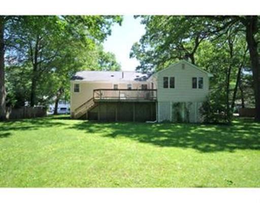 2 Bancroft Cir, Framingham, MA 01701 photo 2