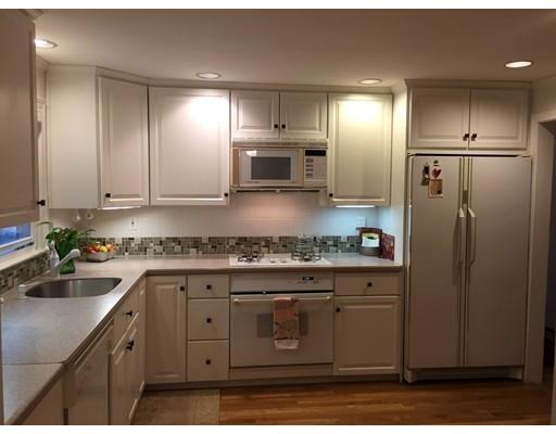 2 Bancroft Cir, Framingham, MA 01701 photo 11