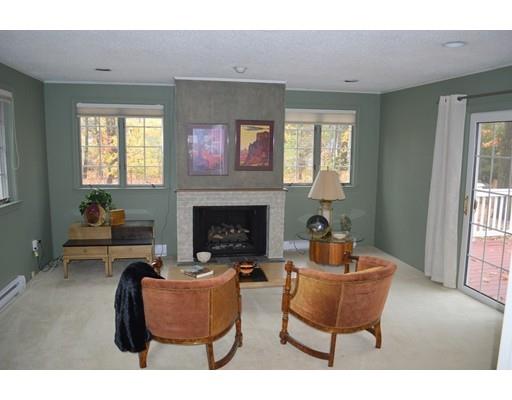 2 Bancroft Cir, Framingham, MA 01701 photo 8