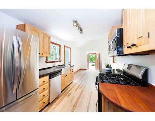 311 Main St, Cotuit, MA 02635 photo 9
