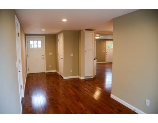 22 Clearview Ave, Worcester, MA 01605 photo 5