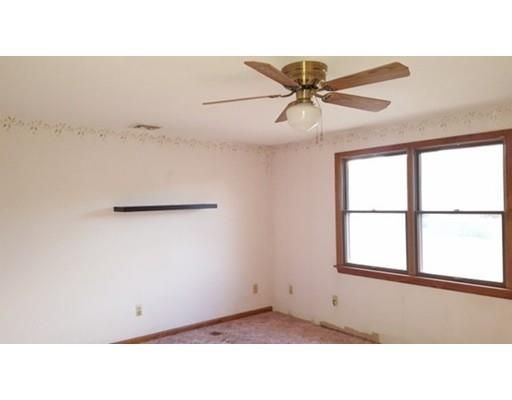 14 Matthew Dr, Easthampton, MA 01027 photo 14