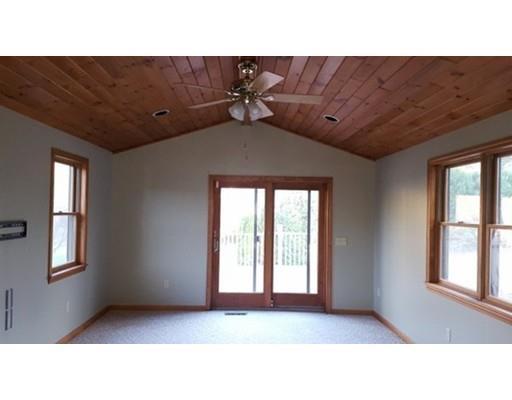 14 Matthew Dr, Easthampton, MA 01027 photo 19