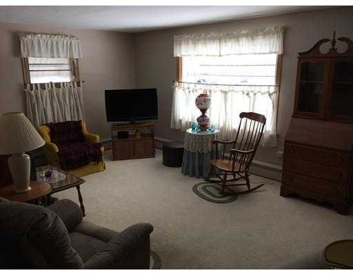 27 Kane St, Springfield, MA 01119 photo 2