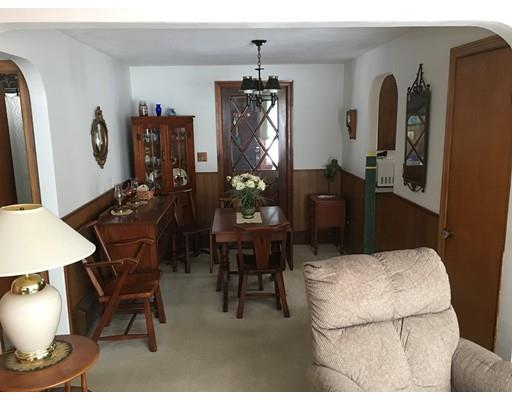27 Kane St, Springfield, MA 01119 photo 3