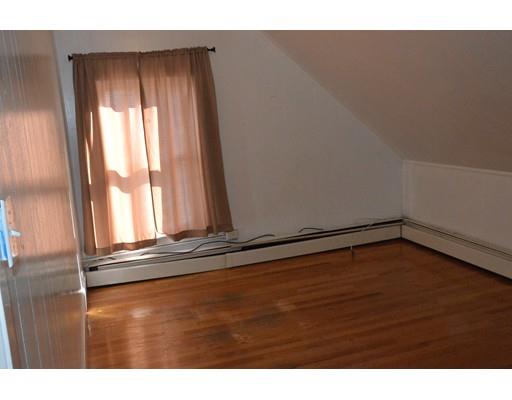 13 Cedar St, Lawrence, MA 01841 photo 4