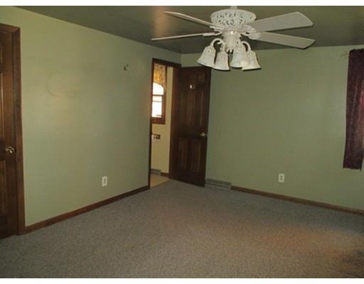 169 Labelle Cir, Chicopee, MA 01020 photo 11