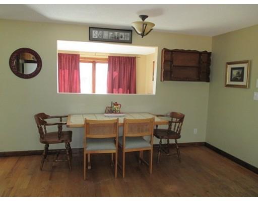169 Labelle Cir, Chicopee, MA 01020 photo 7