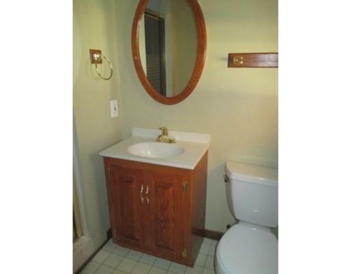 169 Labelle Cir, Chicopee, MA 01020 photo 13