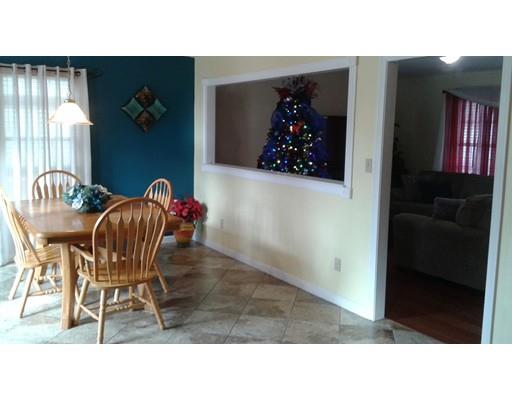 42 Stocker St, Springfield, MA 01129 photo 11