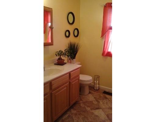 42 Stocker St, Springfield, MA 01129 photo 13