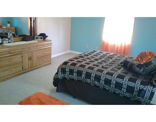 42 Stocker St, Springfield, MA 01129 photo 18