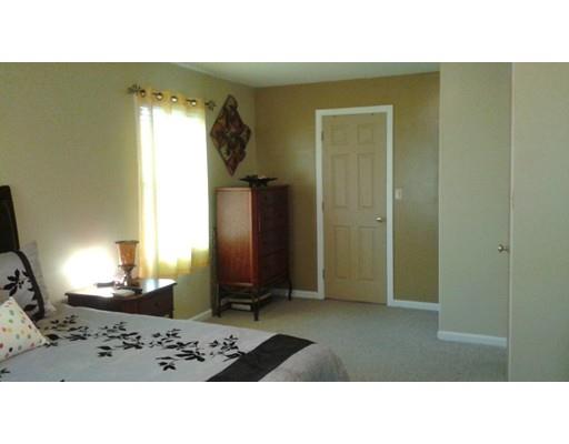 42 Stocker St, Springfield, MA 01129 photo 15