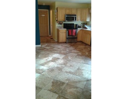 42 Stocker St, Springfield, MA 01129 photo 7