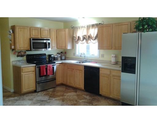 42 Stocker St, Springfield, MA 01129 photo 6