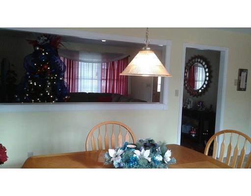 42 Stocker St, Springfield, MA 01129 photo 12