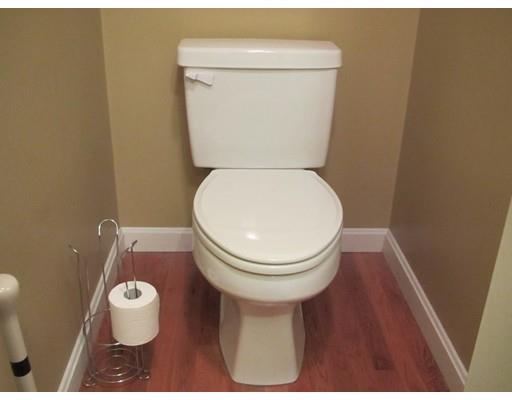 88 Ledgecrest Dr, Worcester, MA 01603 photo 14