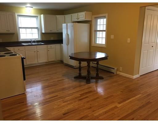 52 Julia Ave, Chicopee, MA 01020 photo 5