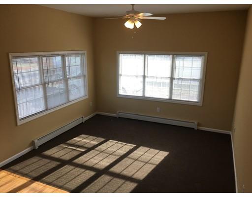 52 Julia Ave, Chicopee, MA 01020 photo 8