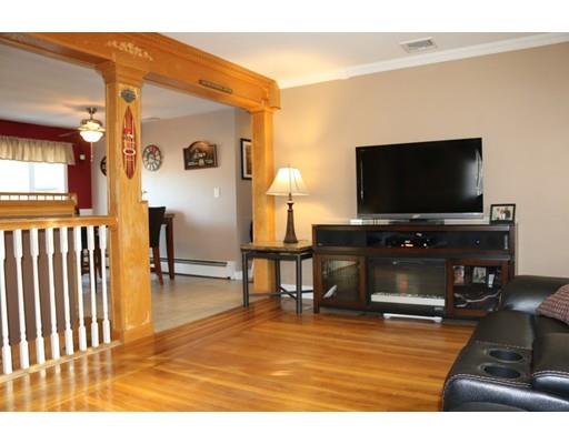 2 Coderre Dr, Bellingham, MA 02019 photo 8