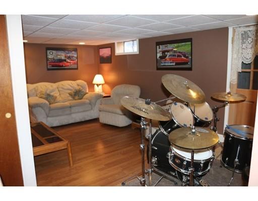 2 Coderre Dr, Bellingham, MA 02019 photo 12