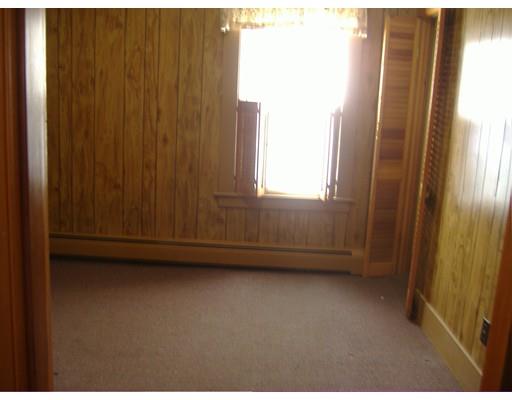 8 Schofield Ave, Dudley, MA 01571 photo 5