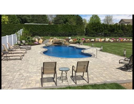 11 Willow Cir, Easthampton, MA 01027 photo 5