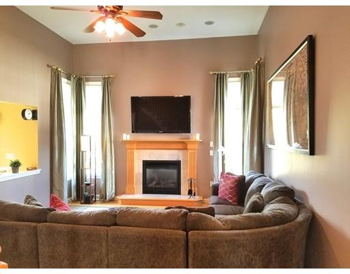 11 Willow Cir, Easthampton, MA 01027 photo 9