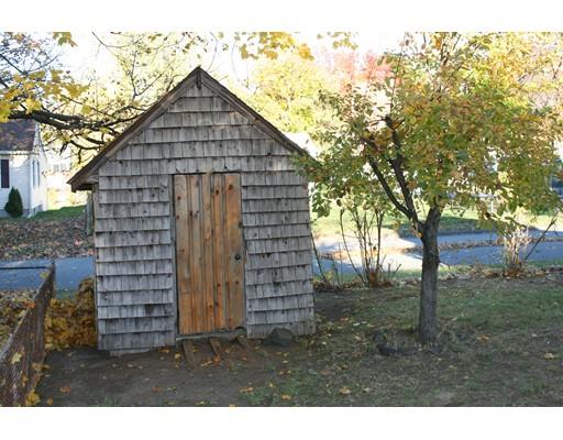 86 Canton St, Springfield, MA 01104 photo 9