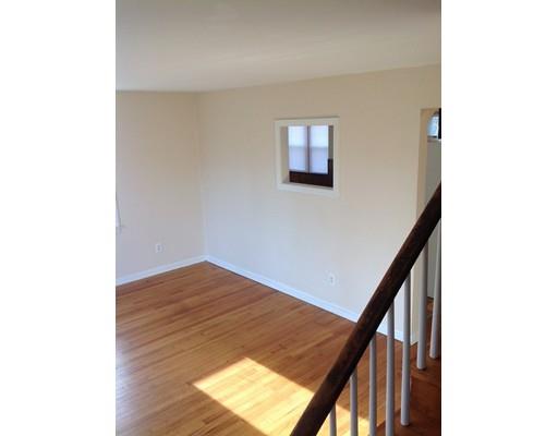 86 Canton St, Springfield, MA 01104 photo 17