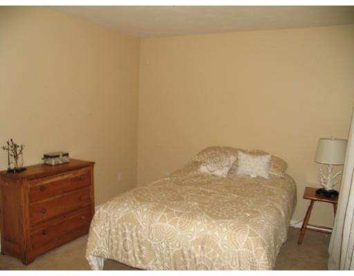 5 Sprague Ln, Worcester, MA 01604 photo 17