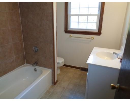 133 Entrybrook Dr, Springfield, MA 01108 photo 10