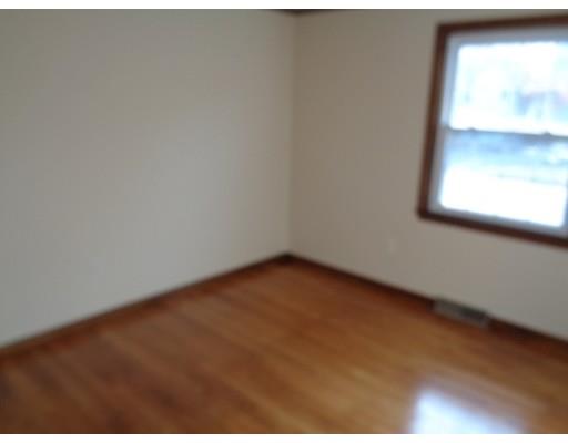 133 Entrybrook Dr, Springfield, MA 01108 photo 13