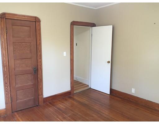 96 Hilton St, Chicopee, MA 01020 photo 10