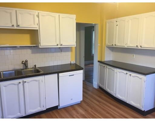 96 Hilton St, Chicopee, MA 01020 photo 4