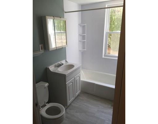 96 Hilton St, Chicopee, MA 01020 photo 7
