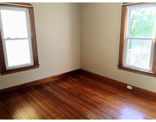 96 Hilton St, Chicopee, MA 01020 photo 11