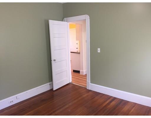 96 Hilton St, Chicopee, MA 01020 photo 8
