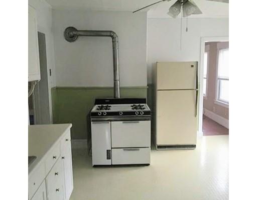 96 Hilton St, Chicopee, MA 01020 photo 14