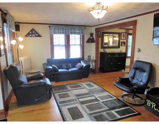 4 Barker St, Danvers, MA 01923 photo 3