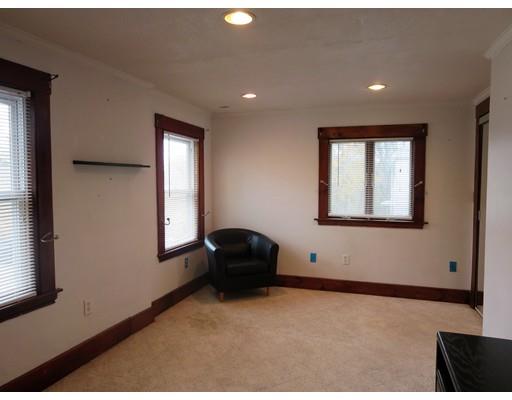 4 Barker St, Danvers, MA 01923 photo 11