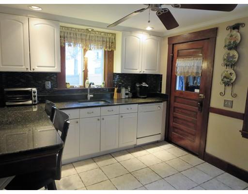 4 Barker St, Danvers, MA 01923 photo 7