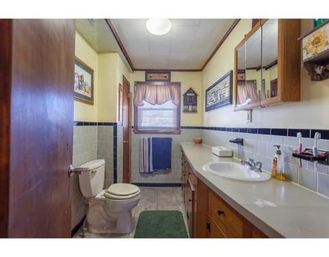 124 Hamlet St, Fall River, MA 02724 photo 24