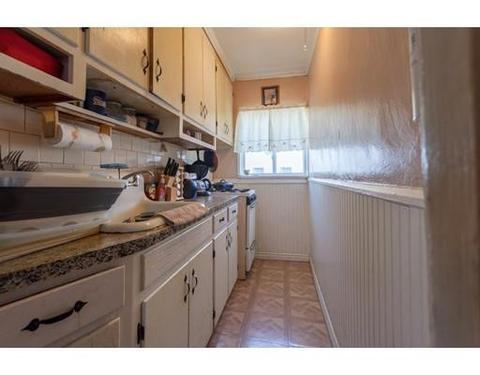 124 Hamlet St, Fall River, MA 02724 photo 22