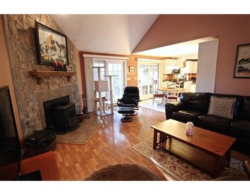 8 Hammersmith Dr, Saugus, MA 01906 photo 1