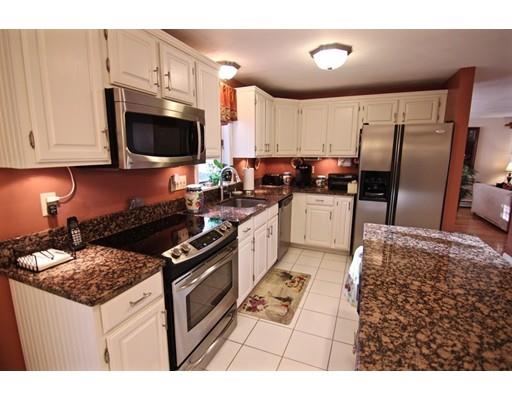 8 Hammersmith Dr, Saugus, MA 01906 photo 8