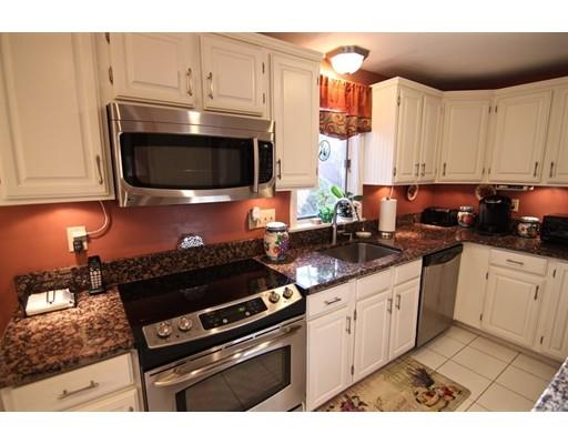 8 Hammersmith Dr, Saugus, MA 01906 photo 9