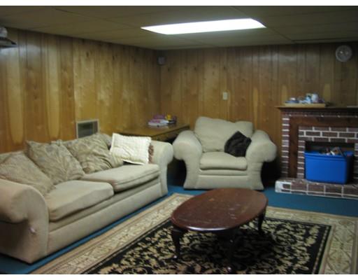 138 Artisan St, Chicopee, MA 01013 photo 13
